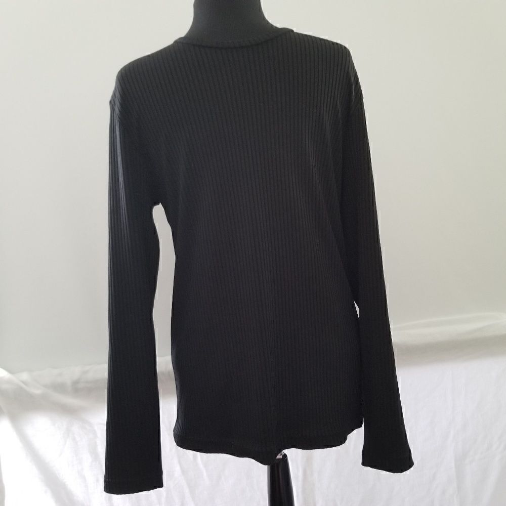 Reclaim  black long sleeve pull over size large